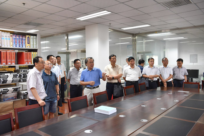 参观河北大学传世字书与出土文字研究中心