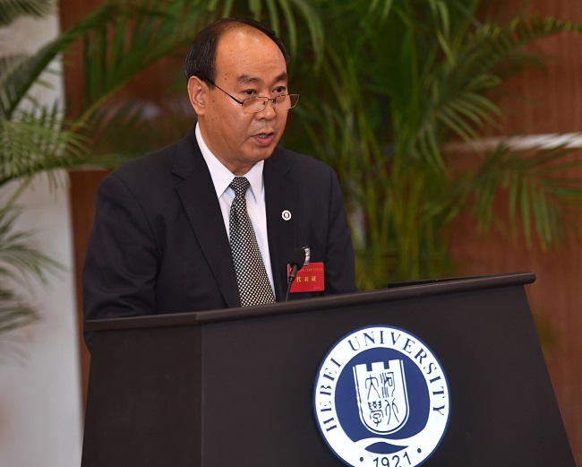 3校长傅广生作学校工作报告